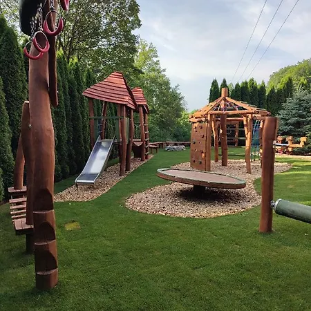 בית הארחה Na Bezovci 3*