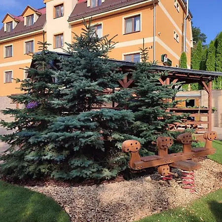 Gasthuis Na Bezovci 3*